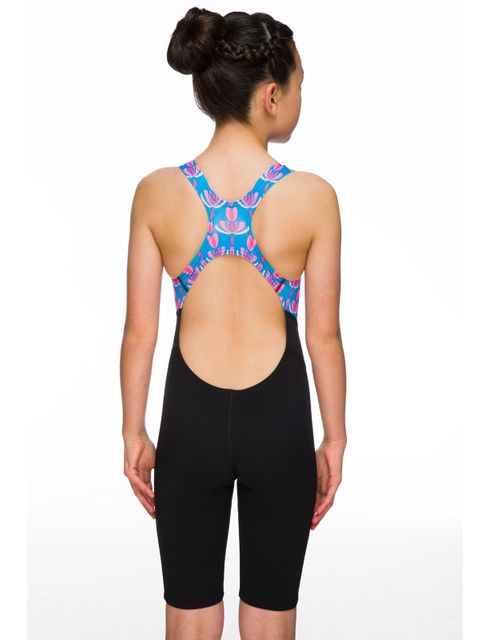 Maru Flutter Kneelength Back